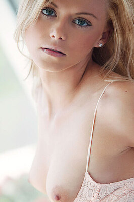 Jennifer Shiloh 00