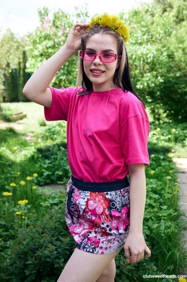Bella Fawn Drops A Pink Tee For A Dandelion Crown - 03