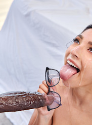 Madison Wilde Has Secret BBC Adventure - 15