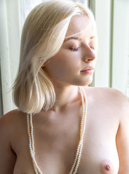 Bianca Bell In Pretty Perfect - 18
